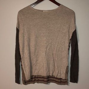 Old Navy women’s XS sweater